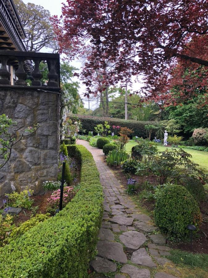 빅토리아 프라이어 캐슬 인 B&B 외부 사진